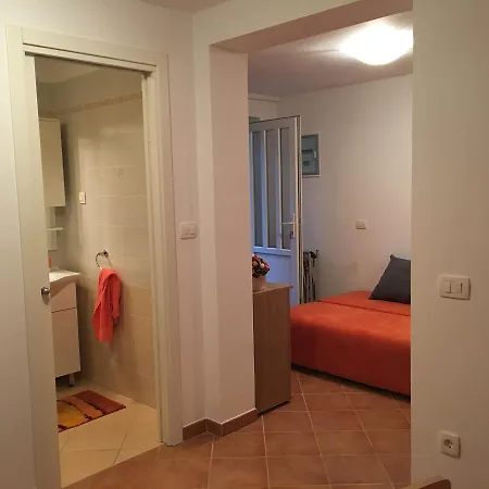 Apartmán Ap.galerija Istok-zapad 2 - 
